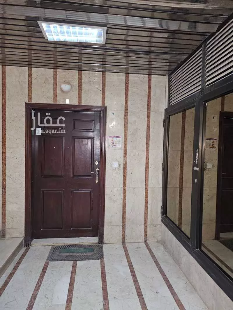 25 bedroom building in Al Wizarat, Riyadh 8