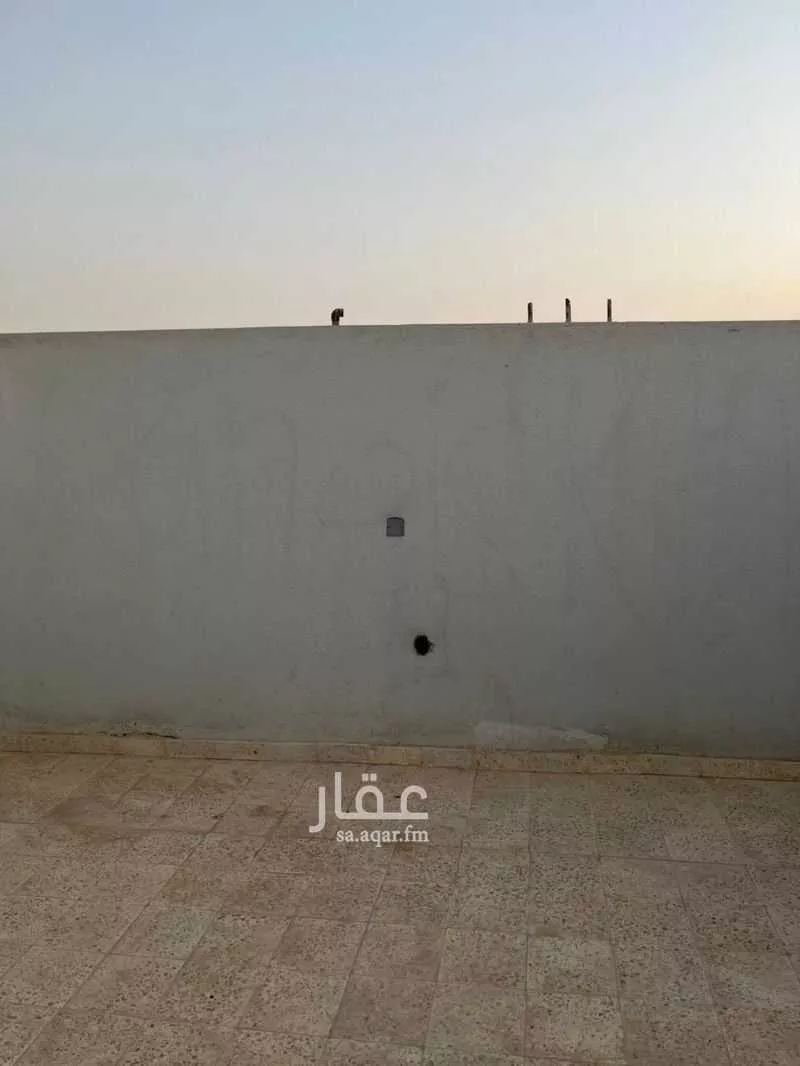 شقة 10 غرف في الشرق 3