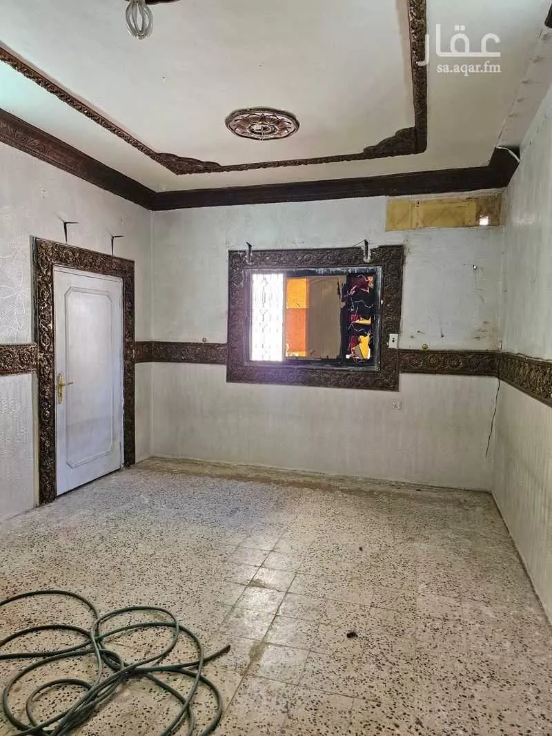 فيلا 8 غرف في طويق 5