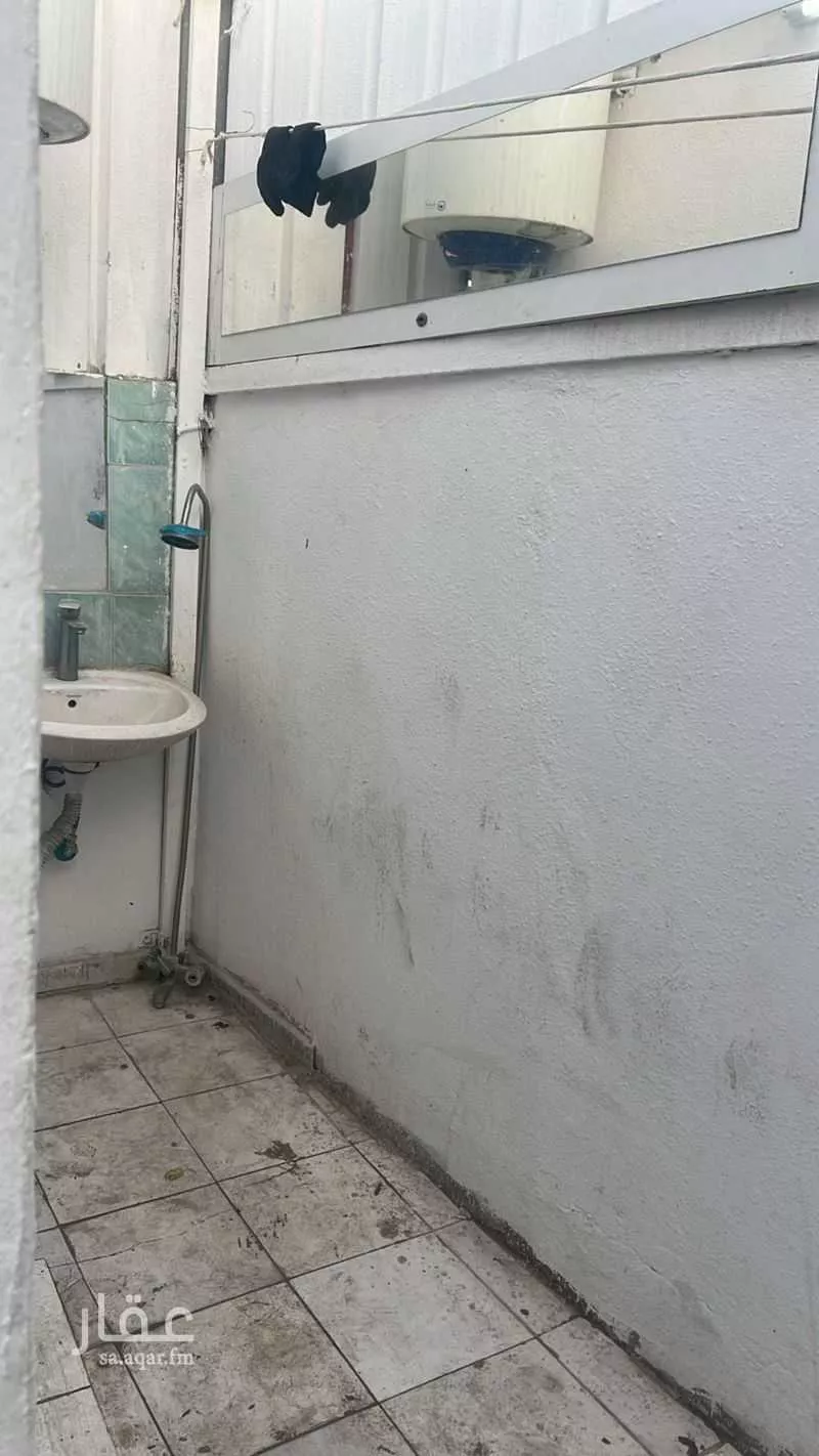 عمارة 116 م² في منفوحة 4