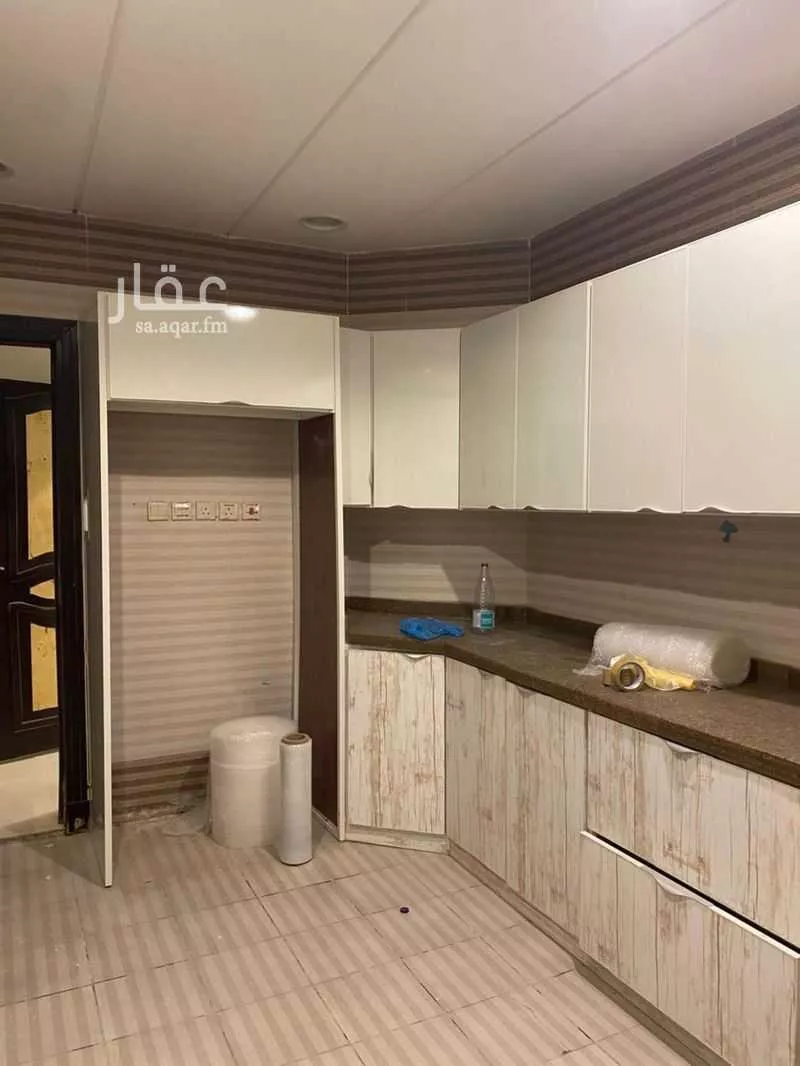 5 bedroom apartment in Dhahrat Laban 5