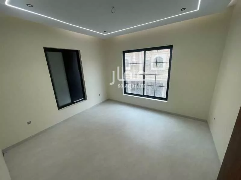 عمارة 488 م² في مدينة العمال 2