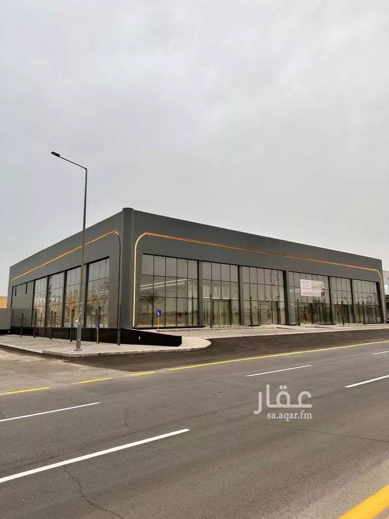 محل 2450 م² في المنار 1