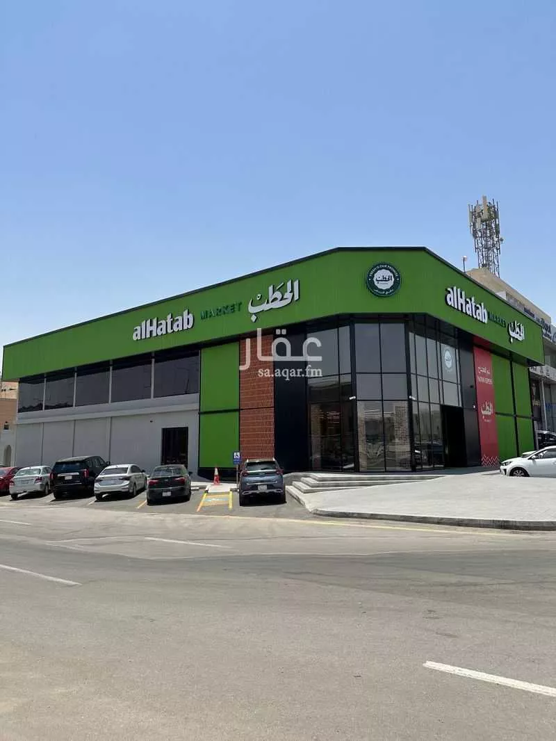 مكتب 1350 م² في الشهداء 1