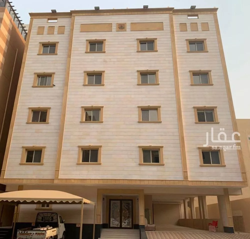 شقة 5 غرف في الملك فهد 1