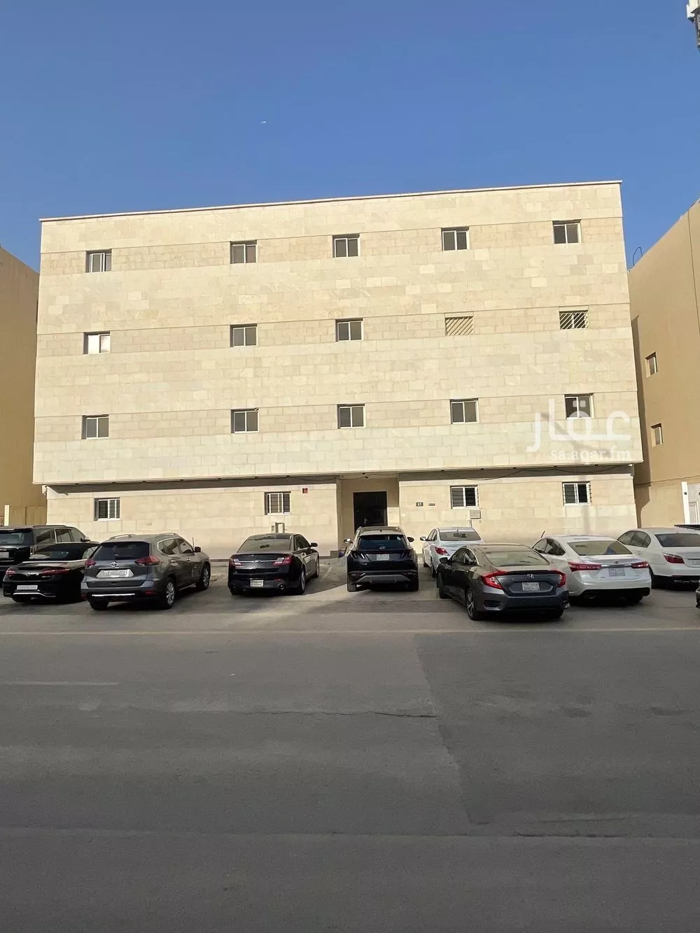 3 bedroom apartment in Al Malqa 1
