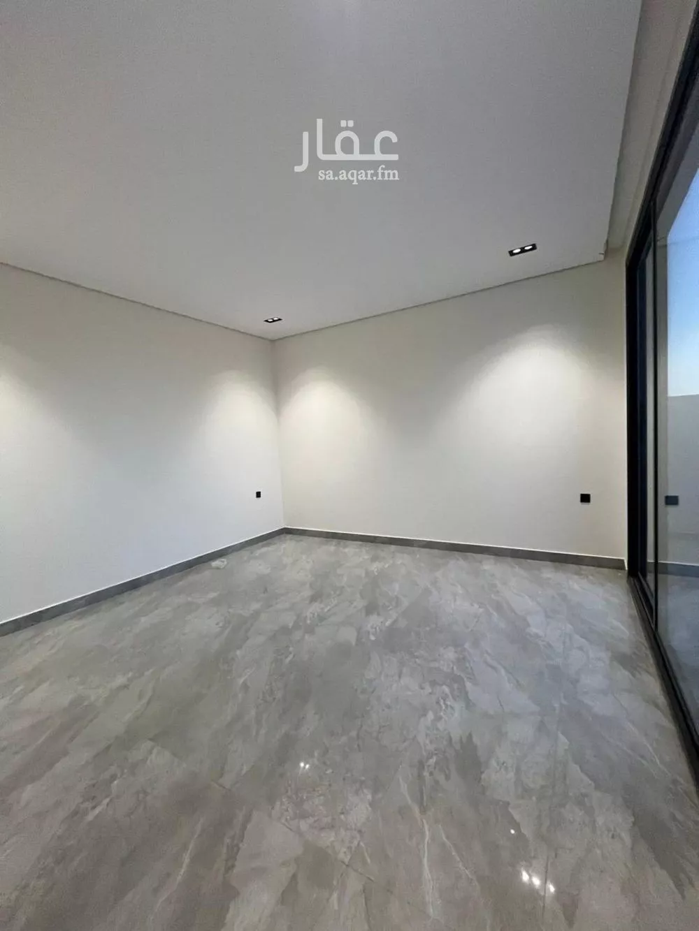 شقة 3 غرف في اشبيلية 3