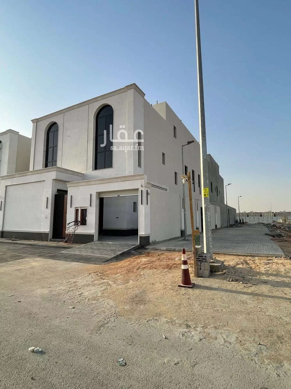 فيلا 4 غرف في الرمال 2