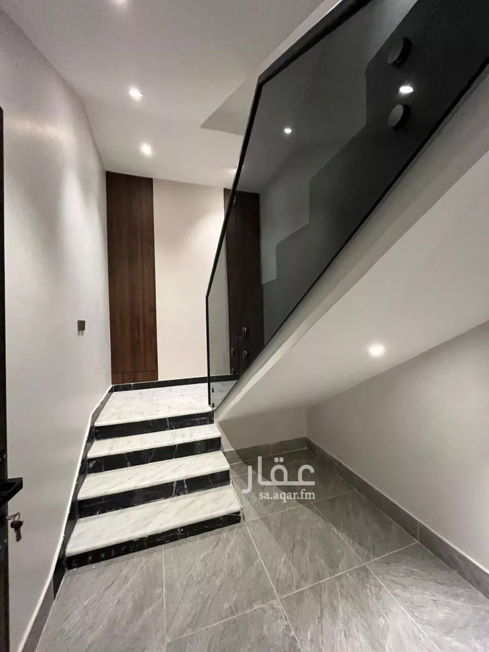 فيلا 4 غرف في الرمال 3