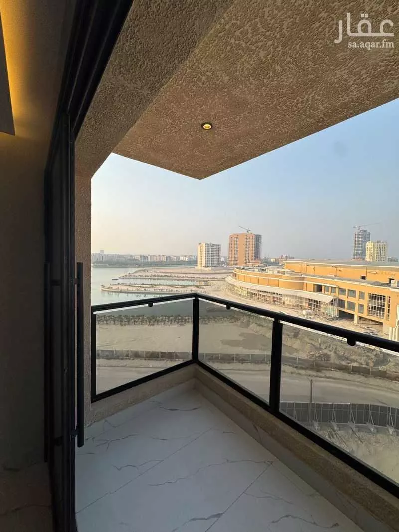 شقة 4 غرف في الحمرا 1