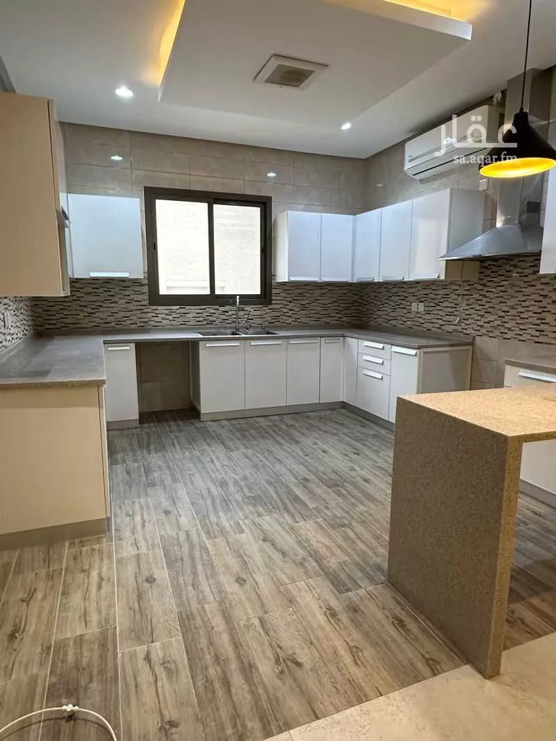 2 bedroom floor in Al Rabie 1