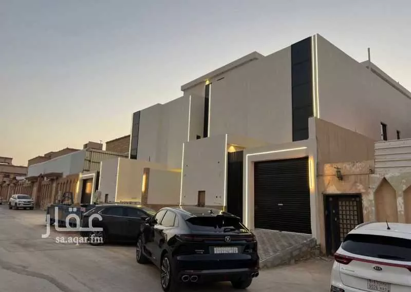 5 bedroom villa in Badr 1