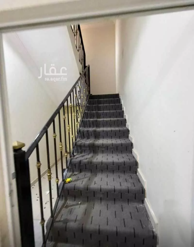 فيلا 8 غرف في ديراب 5