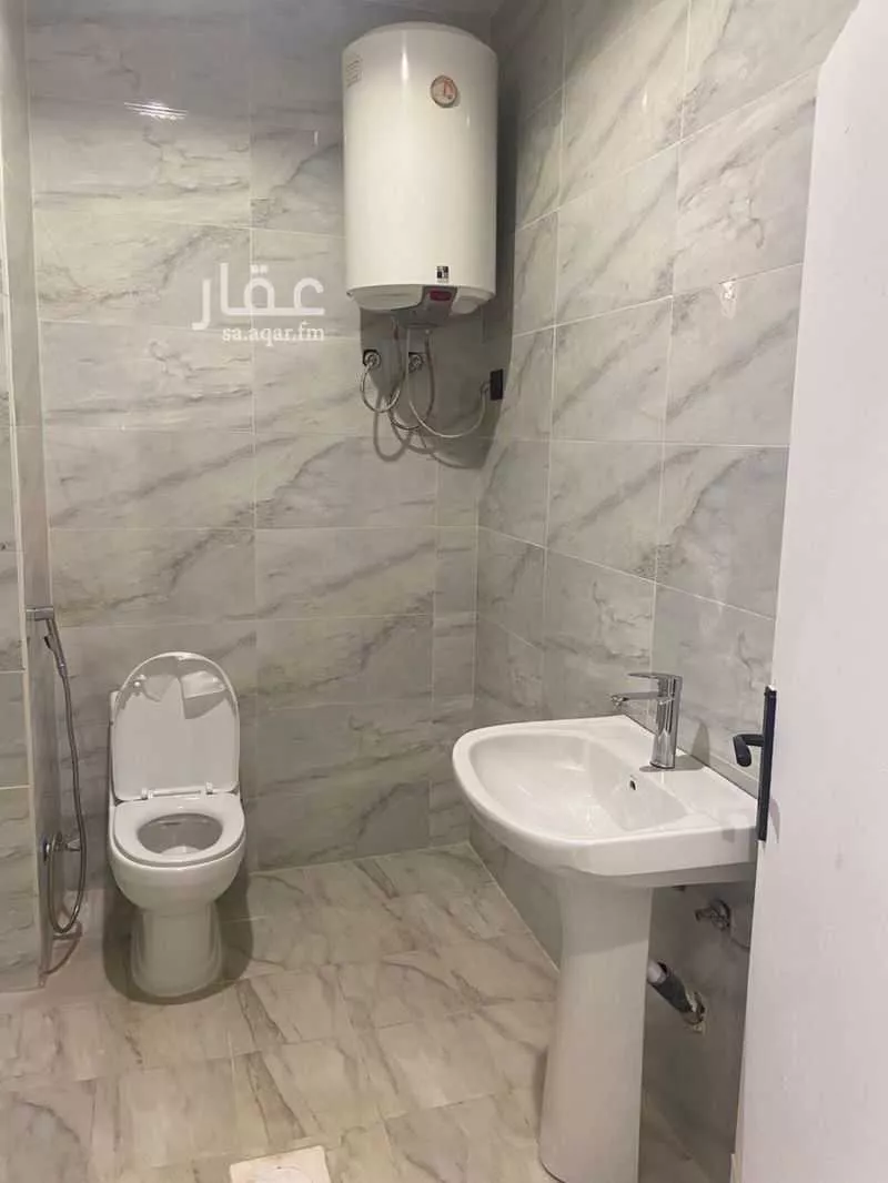 488 sqm building in Umm Al Hamam Al Gharbi 1