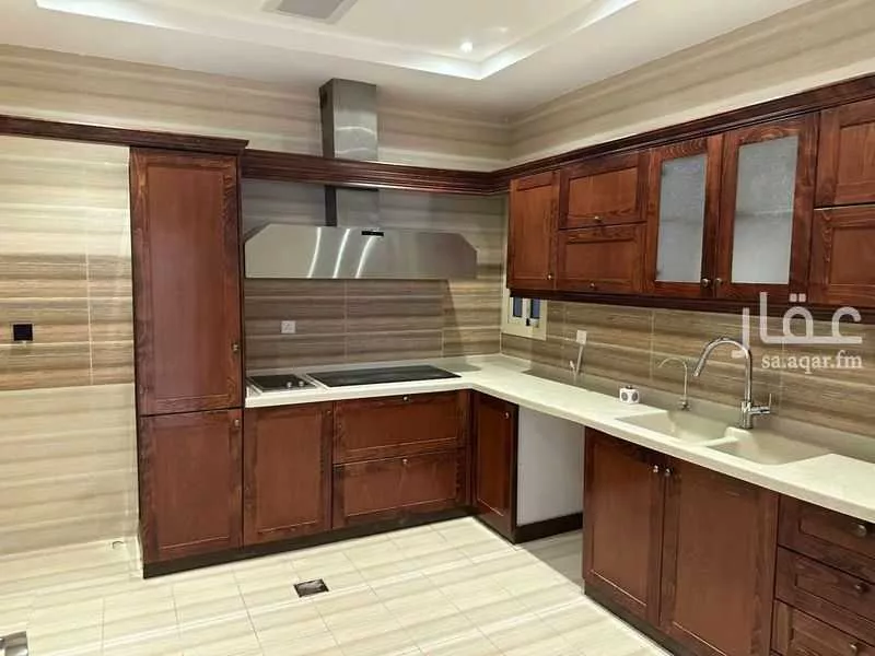 شقة 6 غرف في النهضة 5