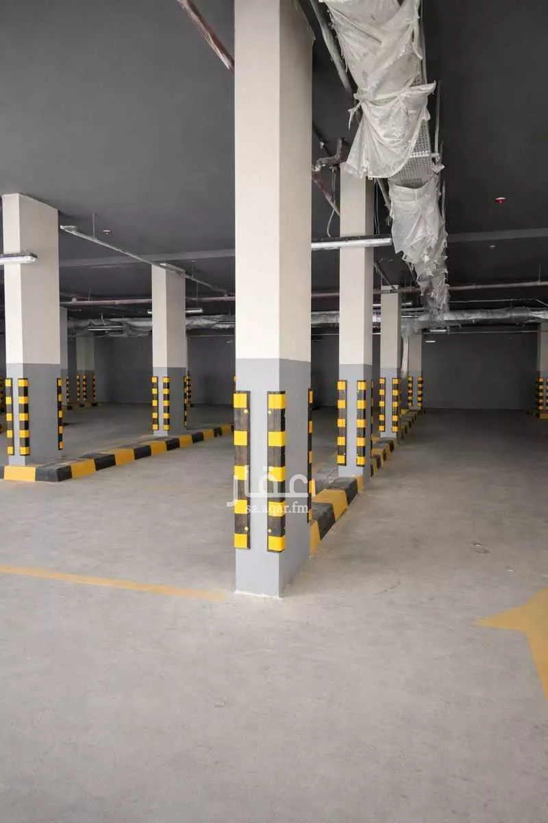 عمارة 1120 م² في ديراب 2