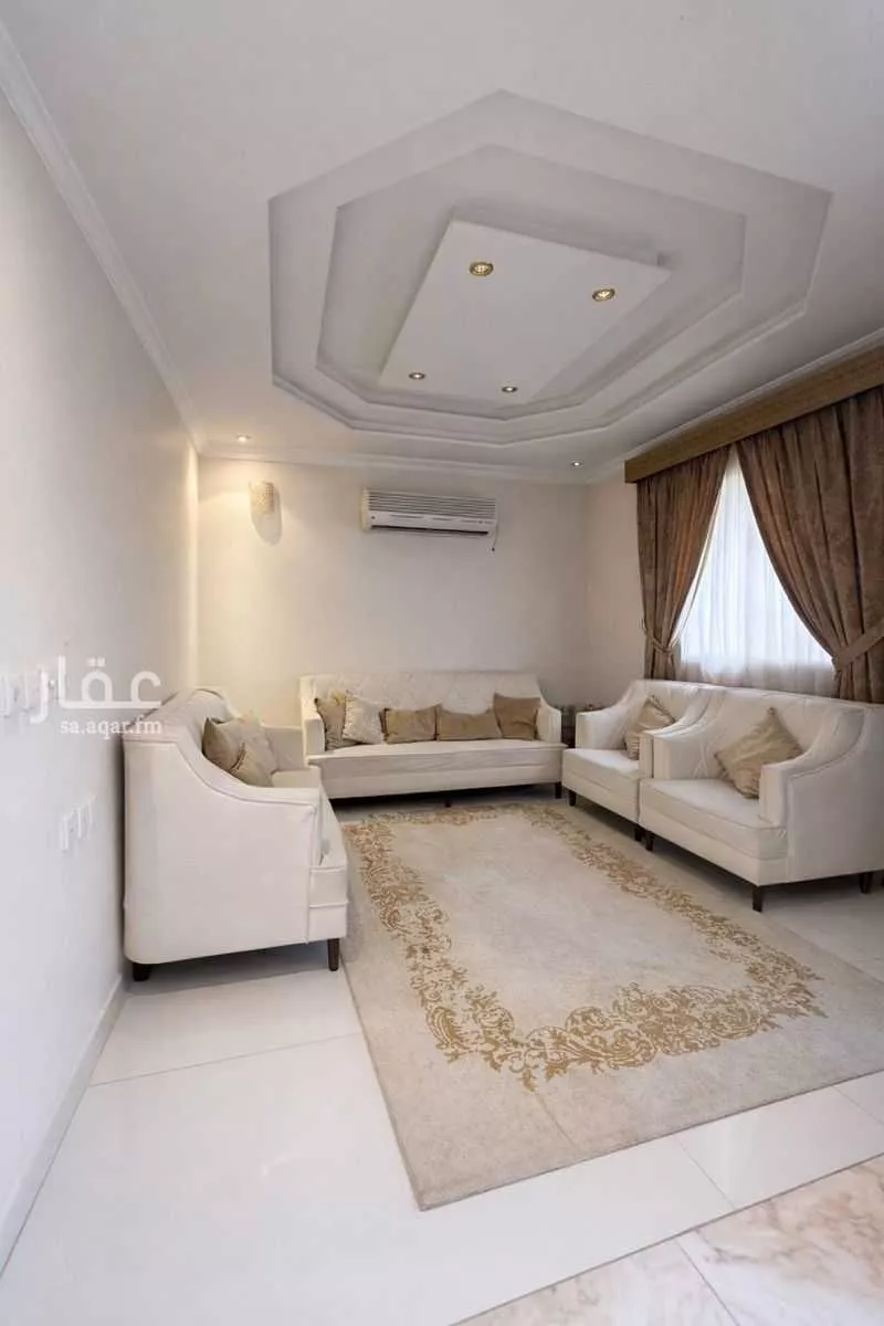 8 bedroom villa in Al Zahrah 2