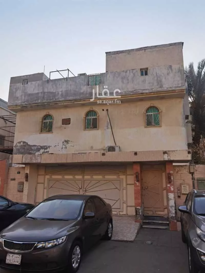 عمارة 474 م² في الواحة 5