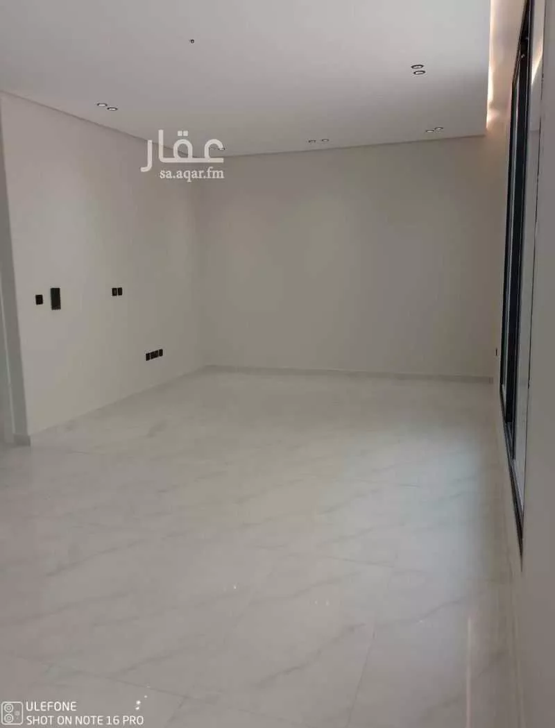 شقة 5 غرف في ضاحية الملك فهد 5