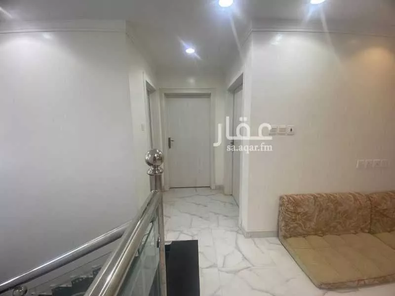 فيلا 6 غرف في المهدية 5