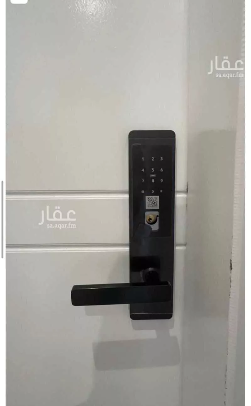 شقة 20 غرف في العقيق 4