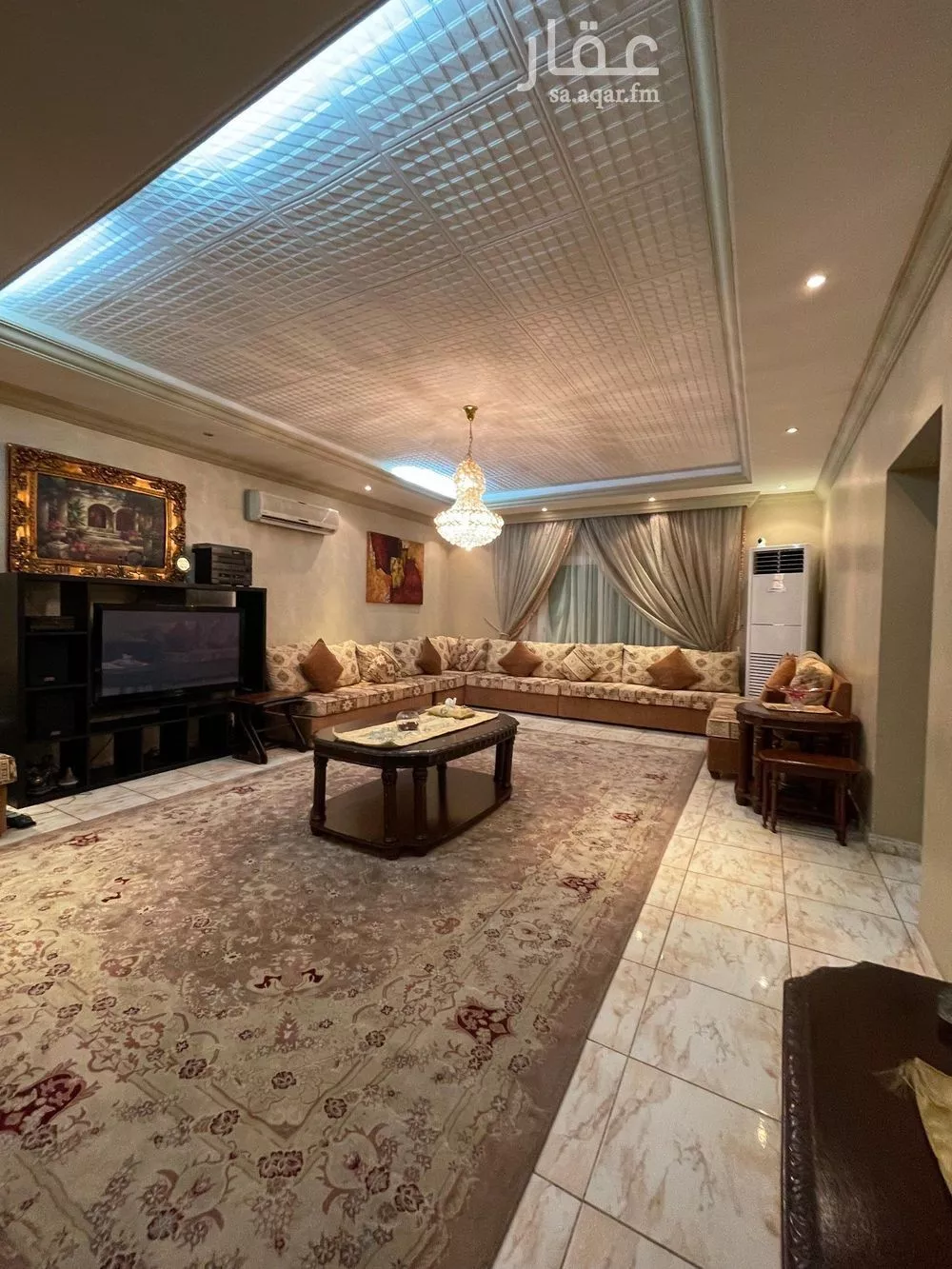 فيلا 6 غرف في البساتين 1