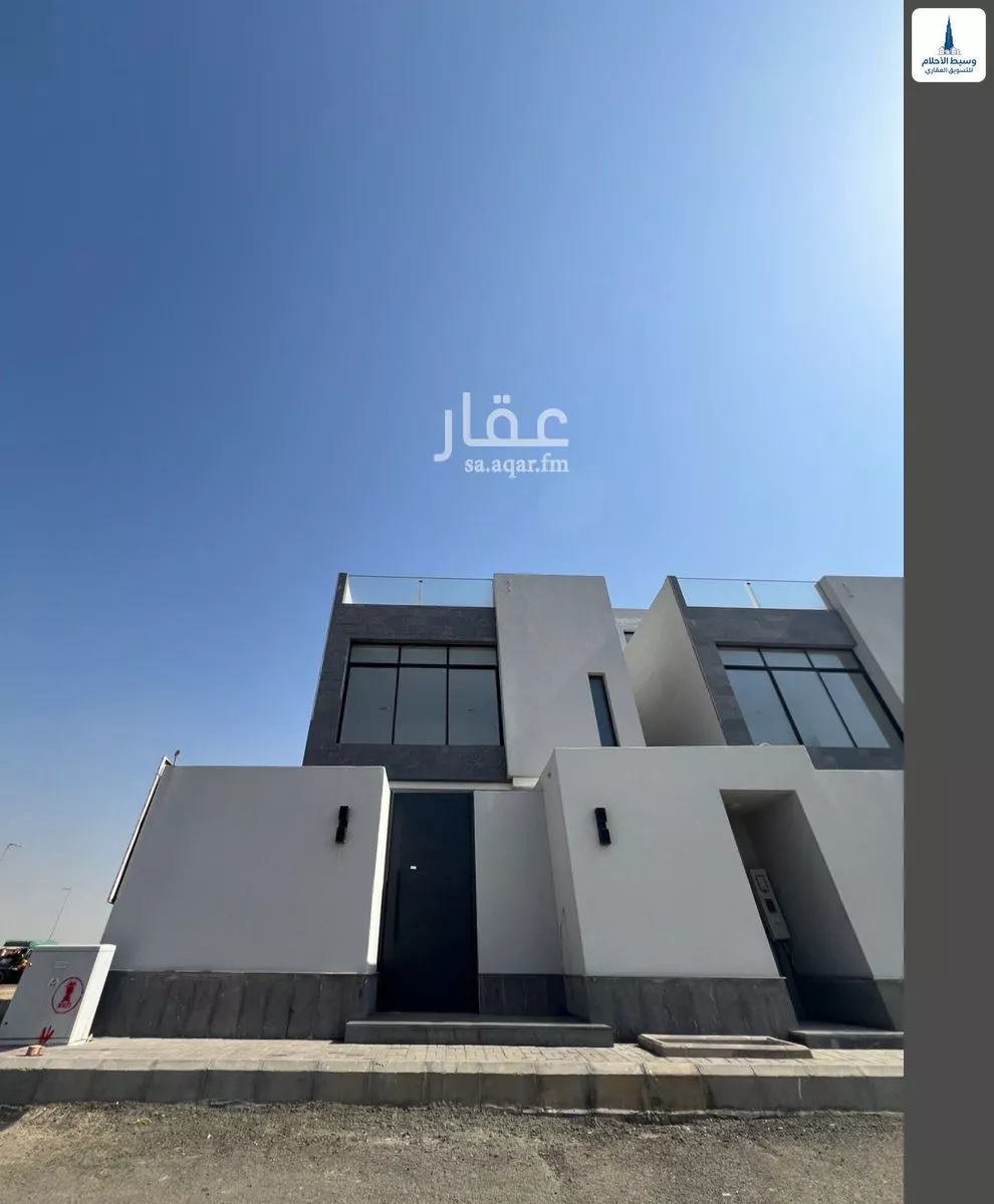 فيلا 5 غرف في الزمرد 2