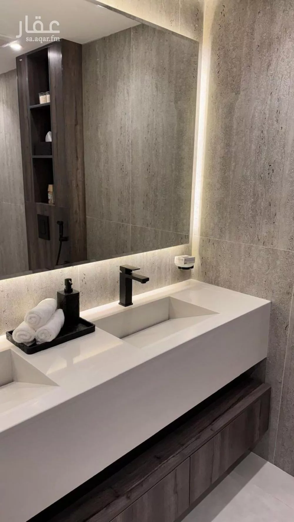 شقة 6 غرف في النهضة 5