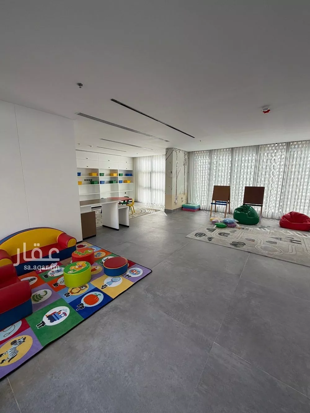 3 bedroom apartment in Al Salamah 5