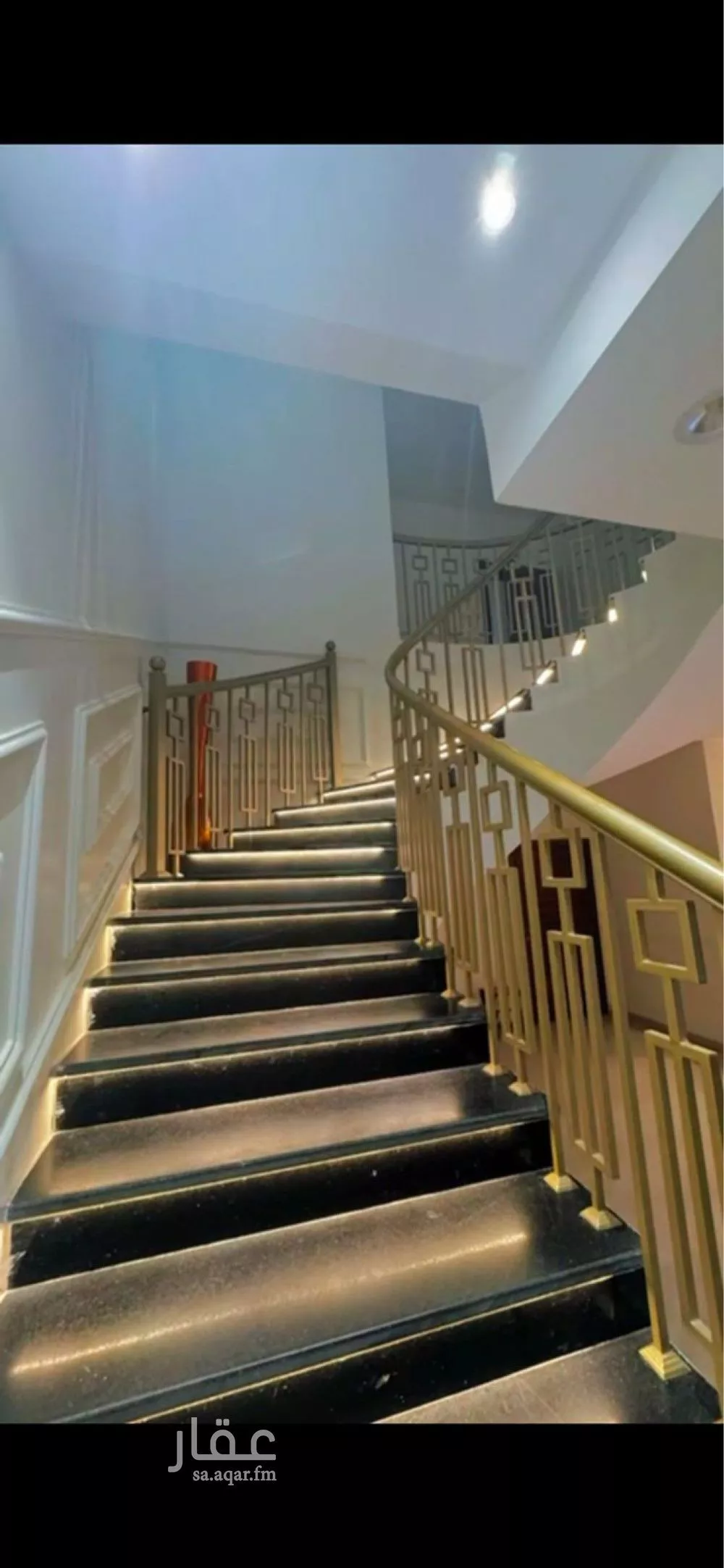 فيلا 22 غرف في الشراع 5