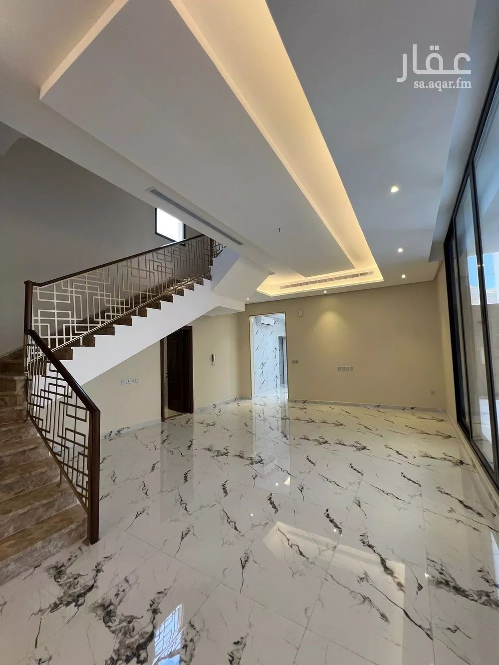 6 bedroom villa in Al Shati, Jeddah 4