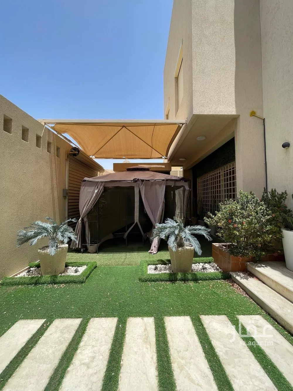 5 bedroom villa in Al Nahda 2