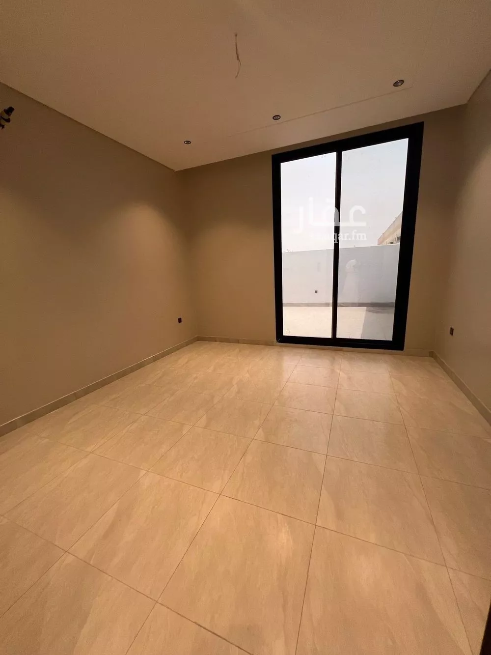 شقة 5 غرف في السلامة 4