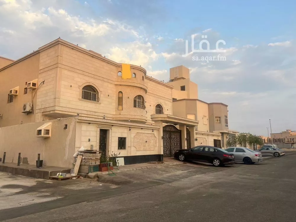 فيلا 9 غرف في الزمرد 4