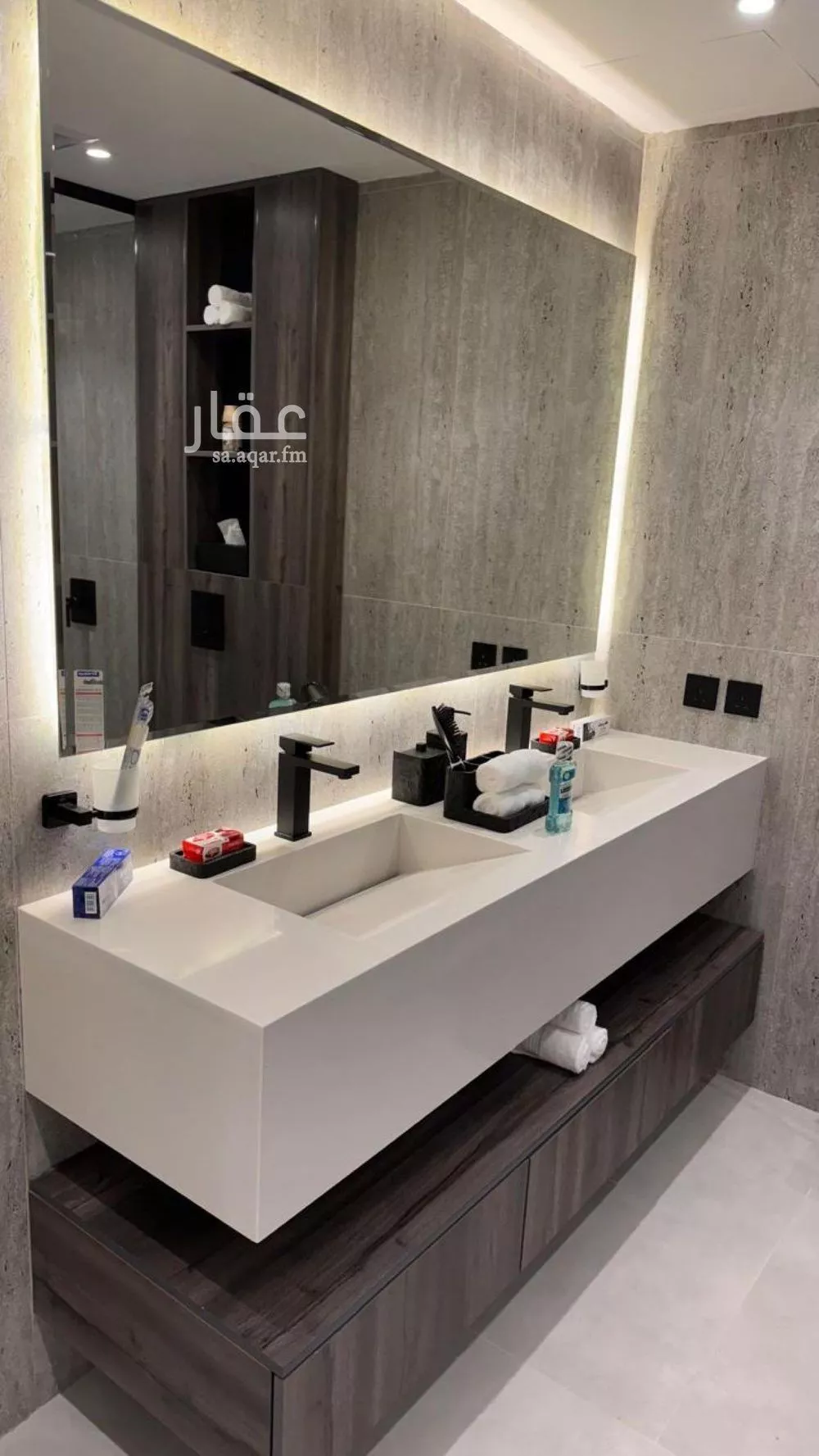 شقة 6 غرف في النهضة 3