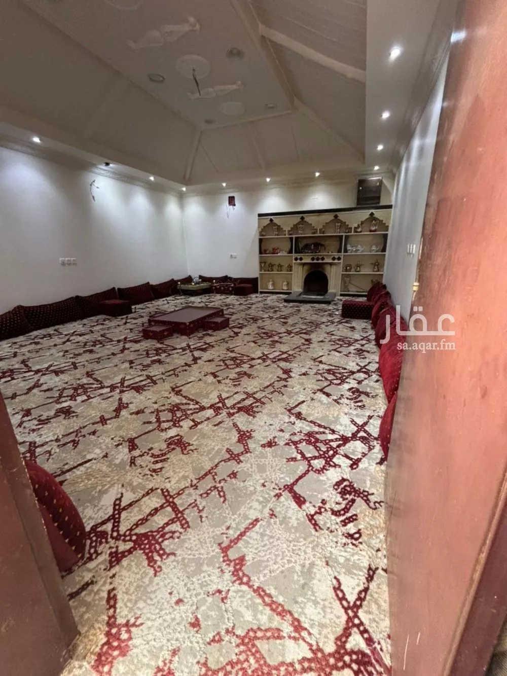 فيلا 5 غرف في الخليج 5