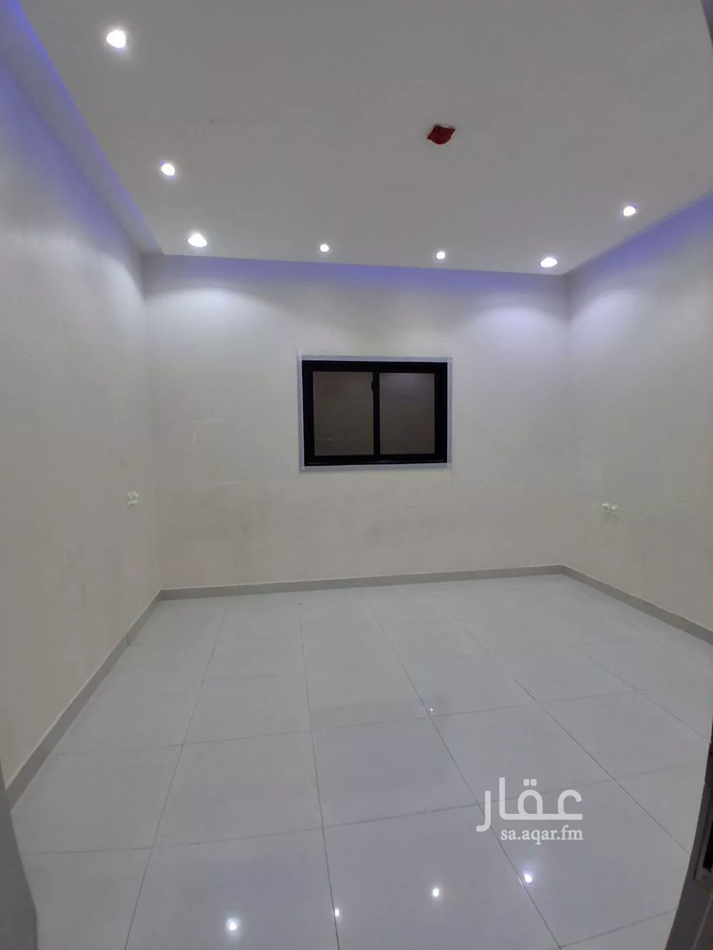 3 bedroom floor in Al Maizilah 4