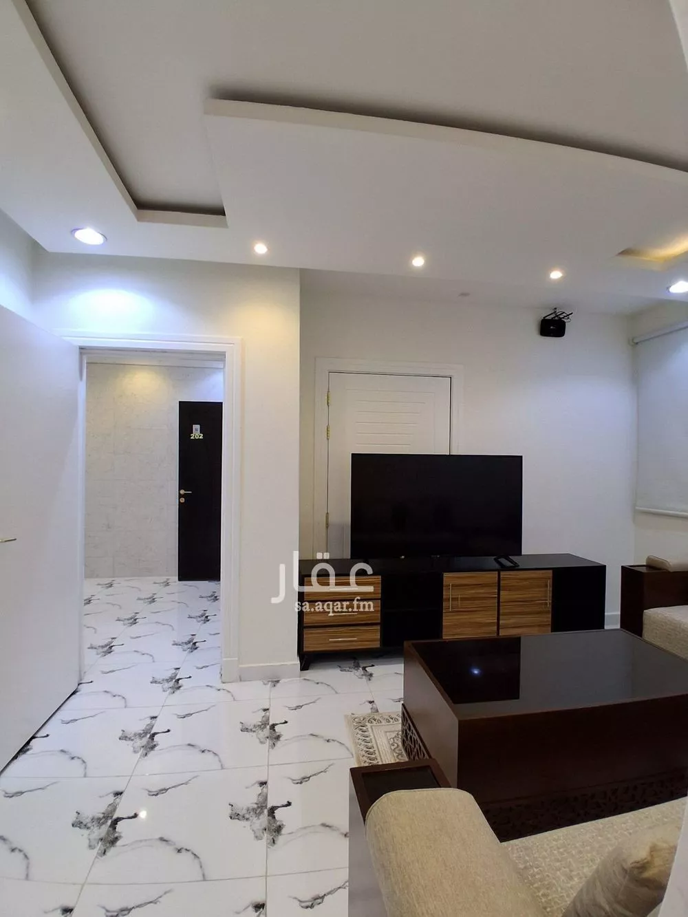 شقة 3 غرف في الخليج 5