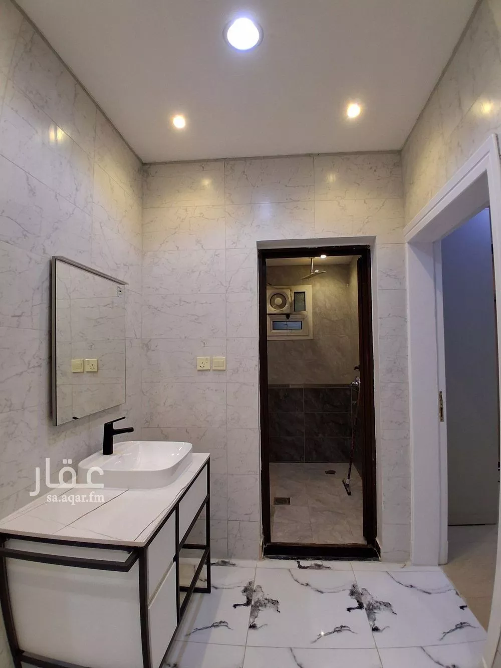 شقة 3 غرف في الملك فيصل 4