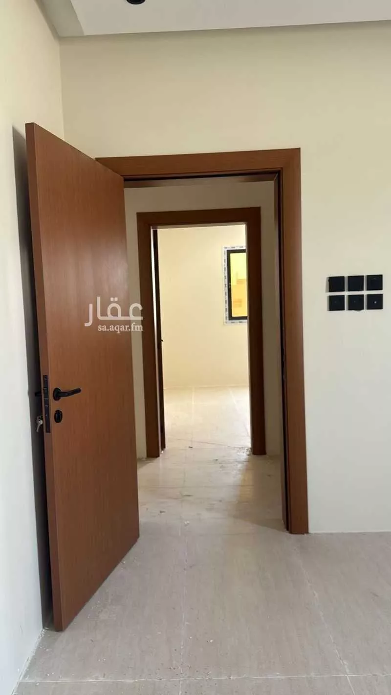 فيلا 5 غرف في الملك فهد 3