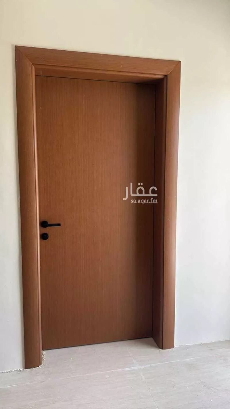 فيلا 5 غرف في الملك فهد 1