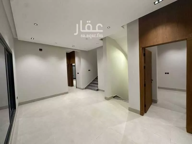 فيلا 6 غرف في النرجس 4