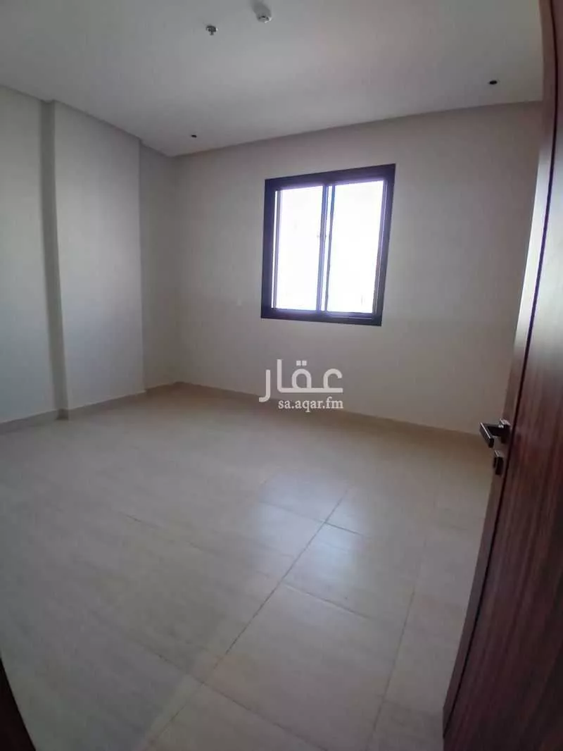 عمارة 2721 م² في الريان 5