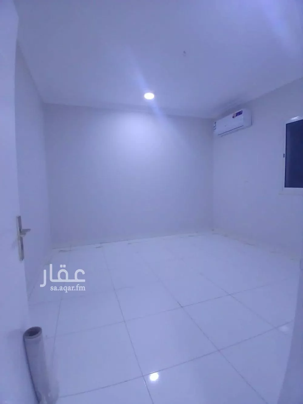 شقة 6 غرف في الرمال 4