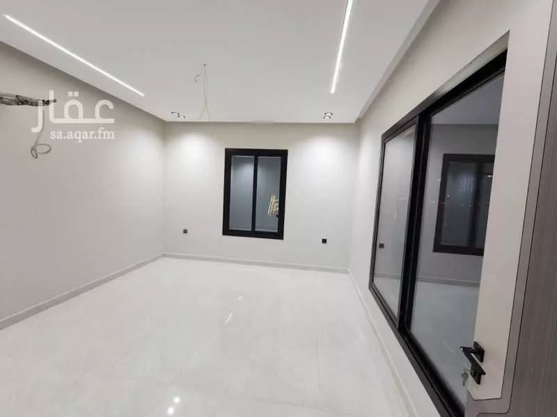 فيلا 9 غرف في الفلاح 5