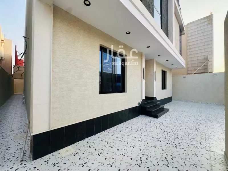 فيلا 16 غرف في الصالحية 3