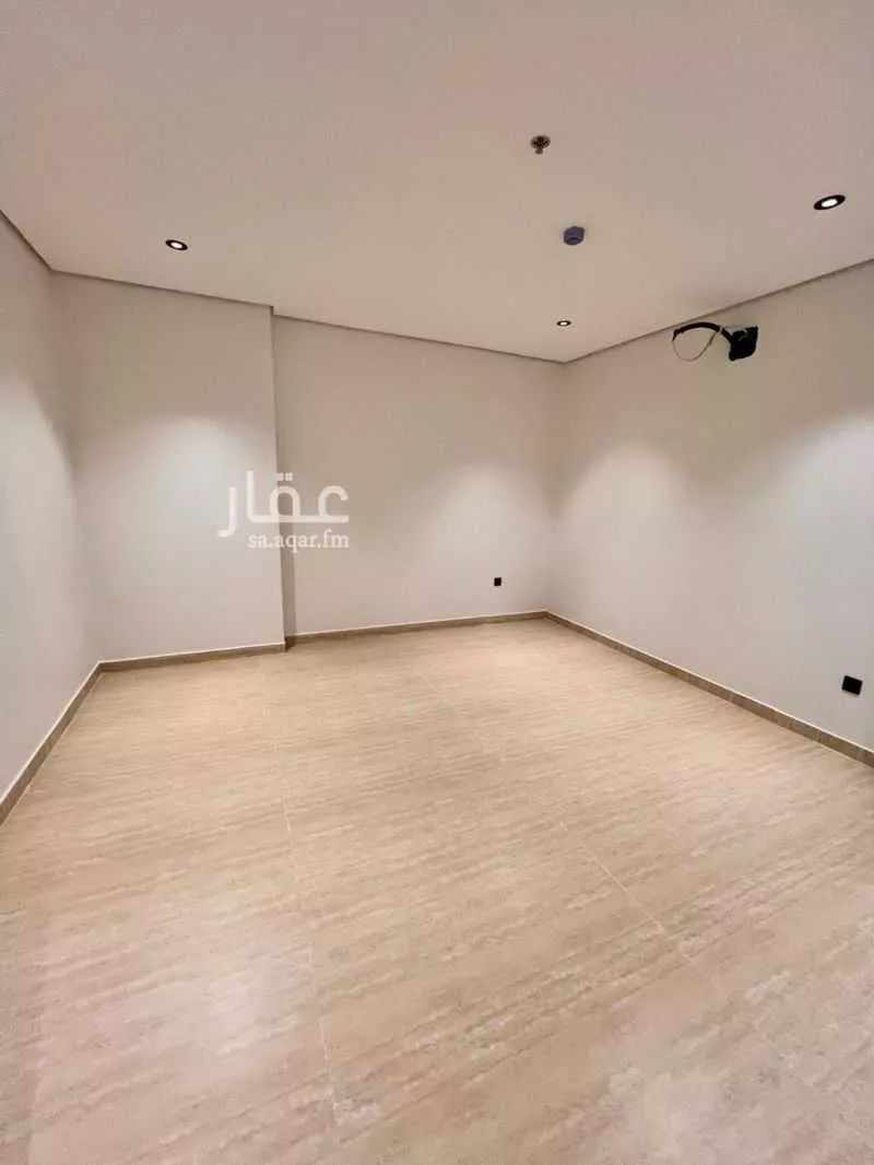 شقة 3 غرف في الخور 4
