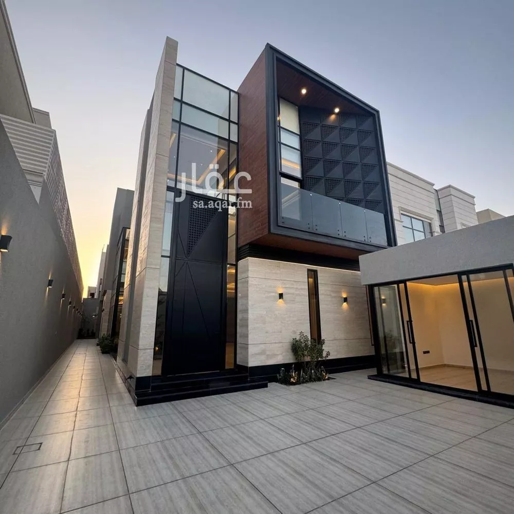 5 bedroom villa in Al Malqa 2