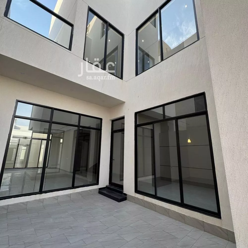 فيلا 5 غرف في العارض 4