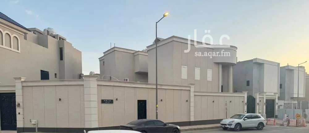 شقة 5 غرف في الملقا 1